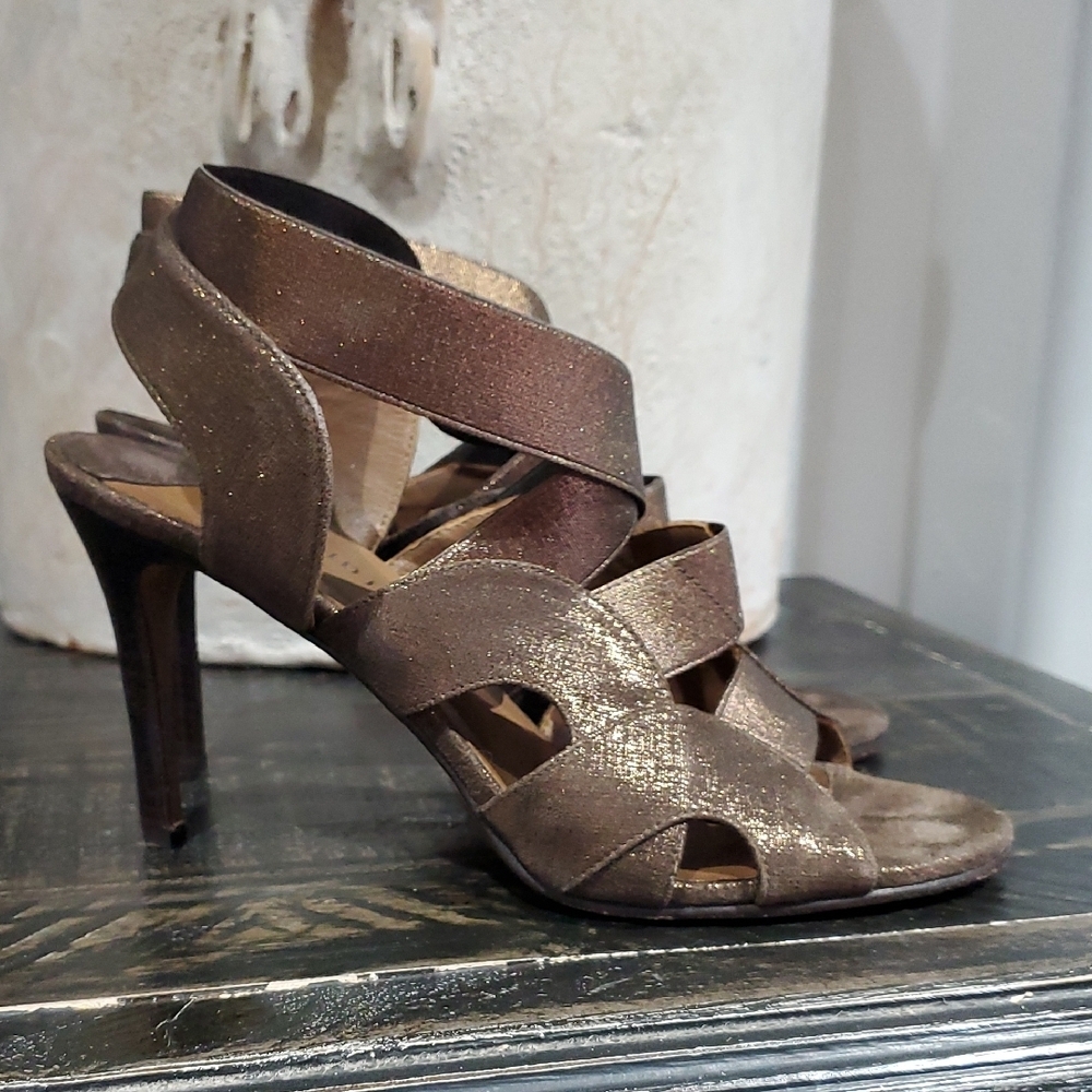 Donald Pliner Elegant Brown Strappy Heels Dark Bronze Metallic Shimmer Bridal